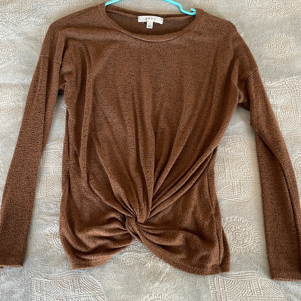 Brown front cross top